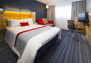 Отель Holiday Inn Express London - Epsom Downs, an IHG Hotel  Эпсом